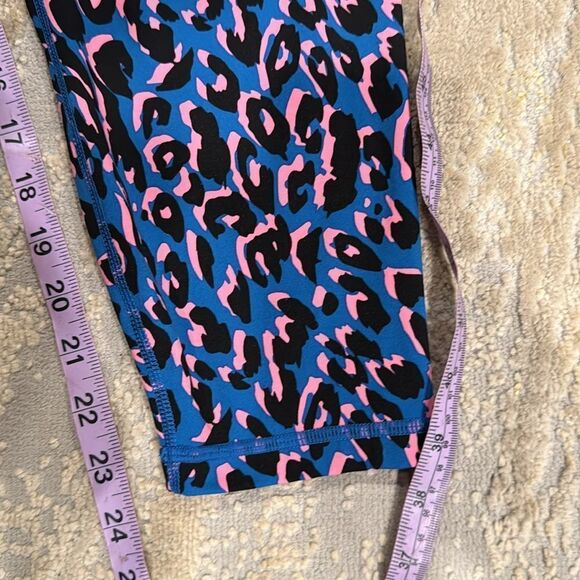 Sweaty Betty Power 7/8 Length Camo Women's Size 16 cool loud print EUC - Picture 5 of 7